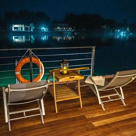 Congo Bungalow Улцин Екстериор снимка