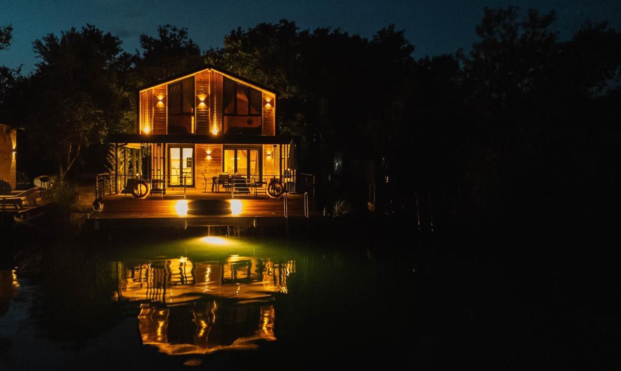 Congo Bungalow Улцин Екстериор снимка