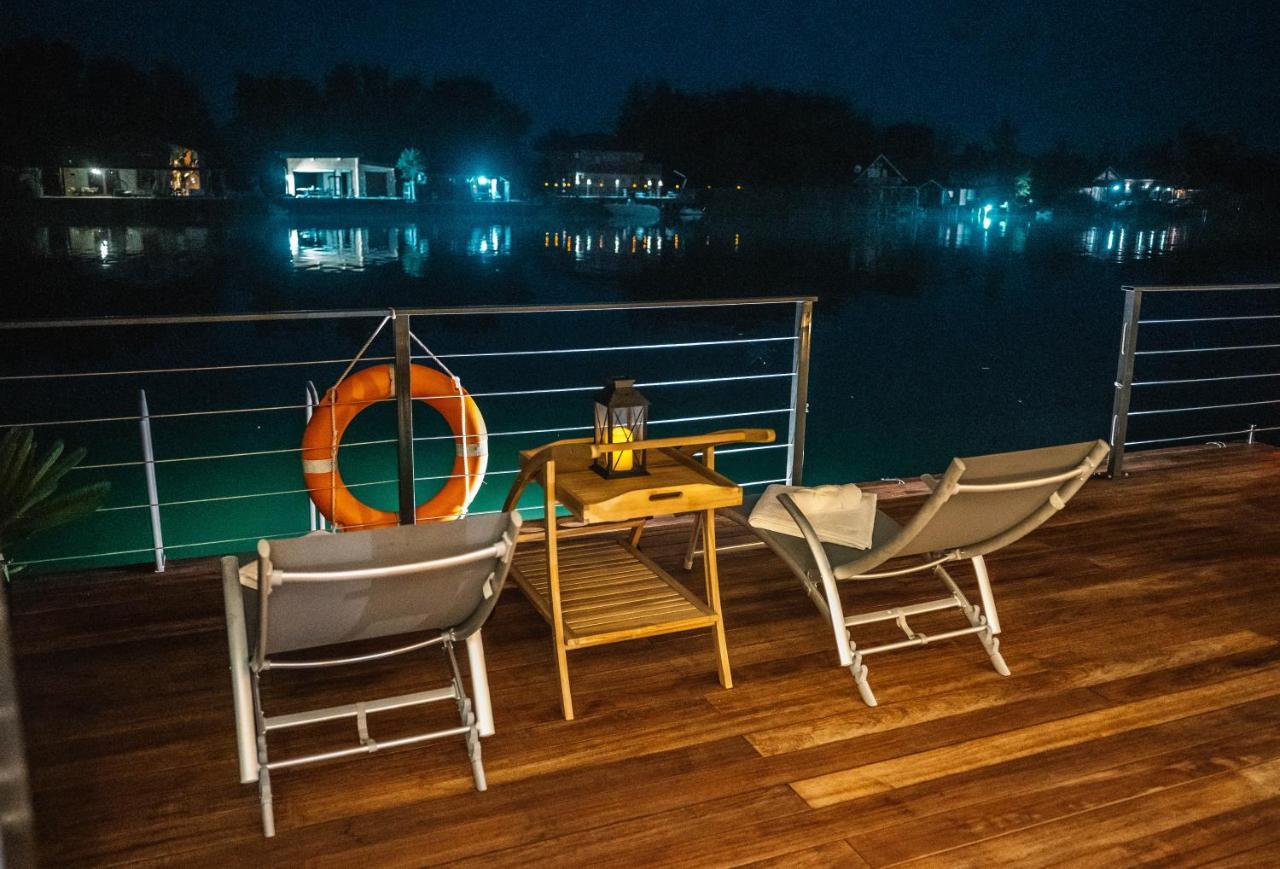 Congo Bungalow Улцин Екстериор снимка